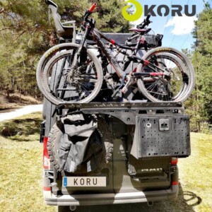Fietsenrek Koru montage OP Expedition Box voor 2 fietsen
